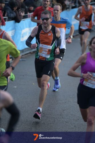 Johan de Bondt op weg naar de finish