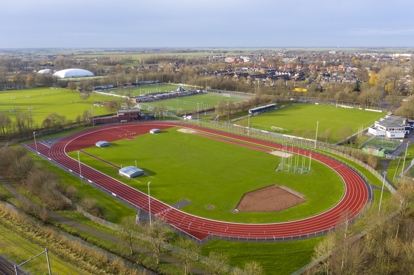 dronefoto-baan-klein